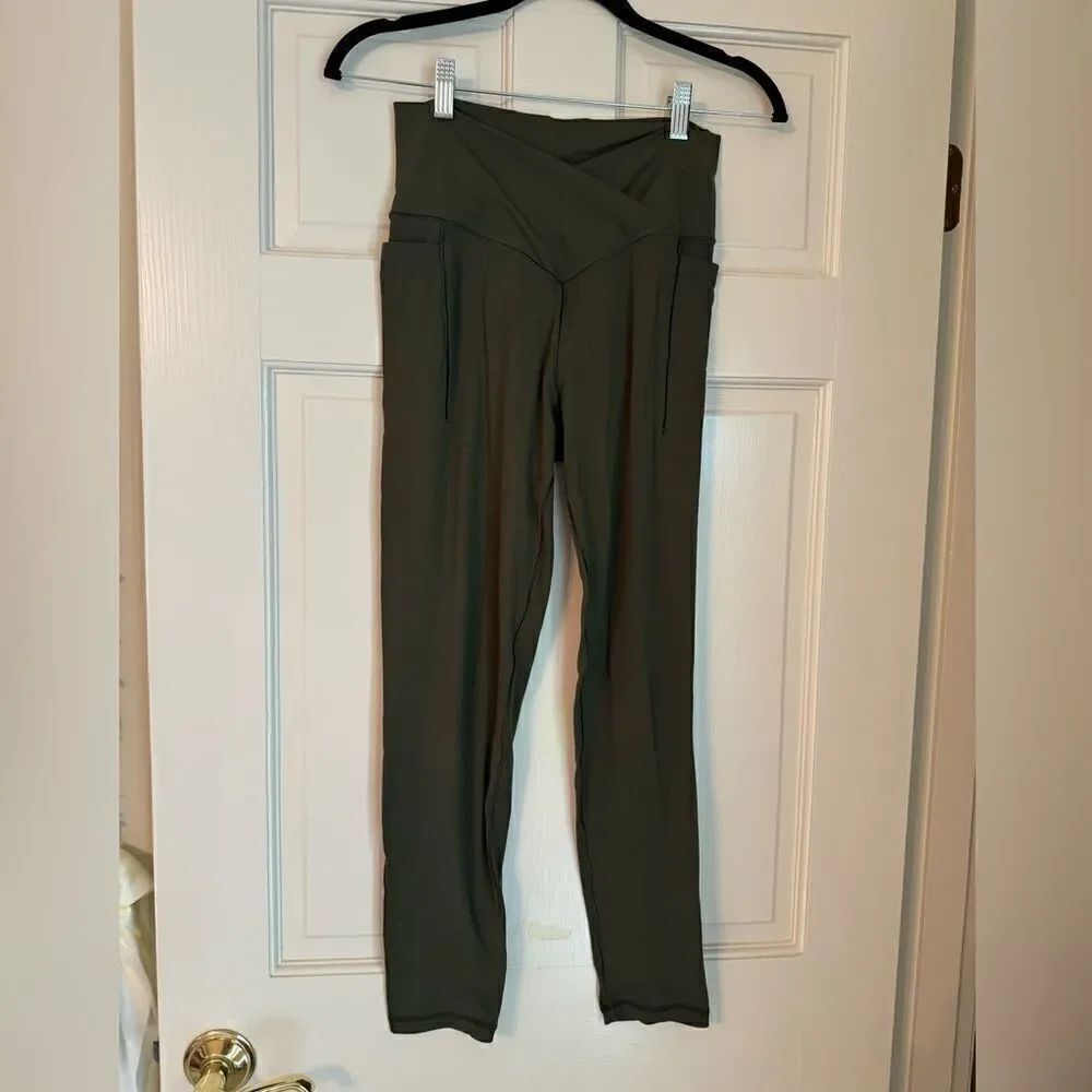 Women’s Aerie Real Me Xtra Hi-Rise Leggings 7/8 Length L